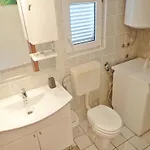 In Starigrad-paklenica 6881 Apartment