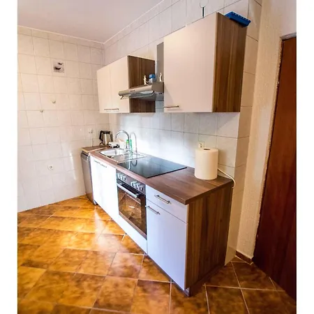 In Starigrad-paklenica 6881
