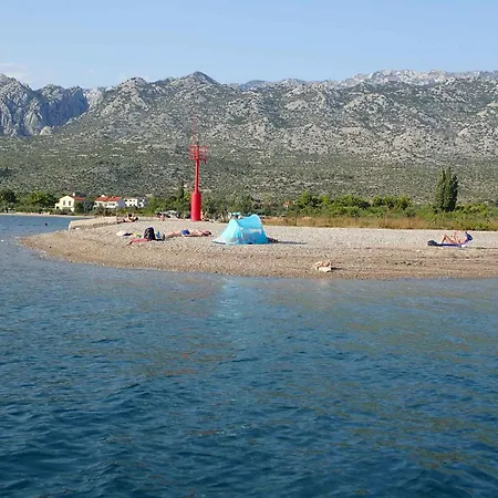 In Starigrad-paklenica 6881 Апартаменты Стариград-Пакленица