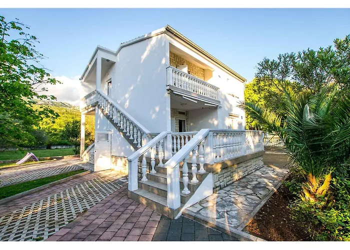 In Starigrad-paklenica 6881 Apartamento Starigrad Paklenica