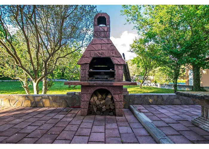 Apartamento In Starigrad-paklenica 6881 *